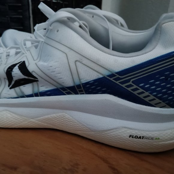 Reebok Floatride Run Fast - Picture 2 of 3